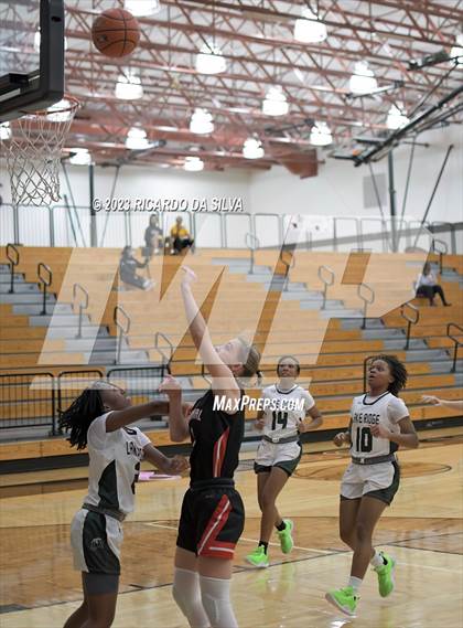 Thumbnail 3 in Memorial vs Lake Ridge (McDonald's Texas Invitational) photogallery.