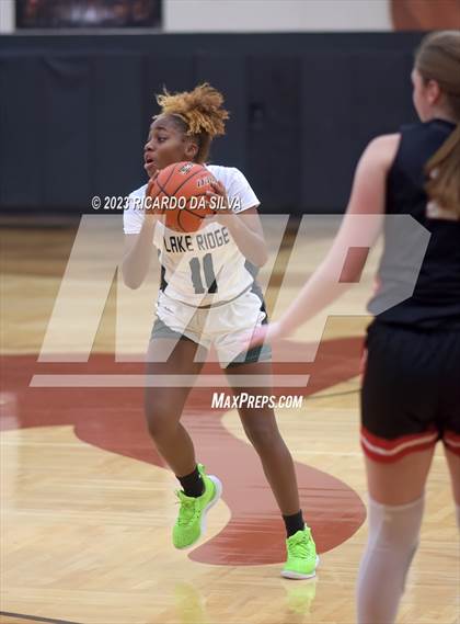 Thumbnail 3 in Memorial vs Lake Ridge (McDonald's Texas Invitational) photogallery.