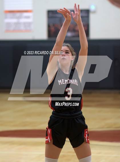 Thumbnail 2 in Memorial vs Lake Ridge (McDonald's Texas Invitational) photogallery.