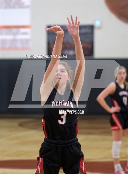 Thumbnail 1 in Memorial vs Lake Ridge (McDonald's Texas Invitational) photogallery.