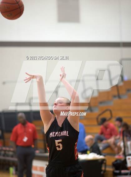 Thumbnail 2 in Memorial vs Lake Ridge (McDonald's Texas Invitational) photogallery.