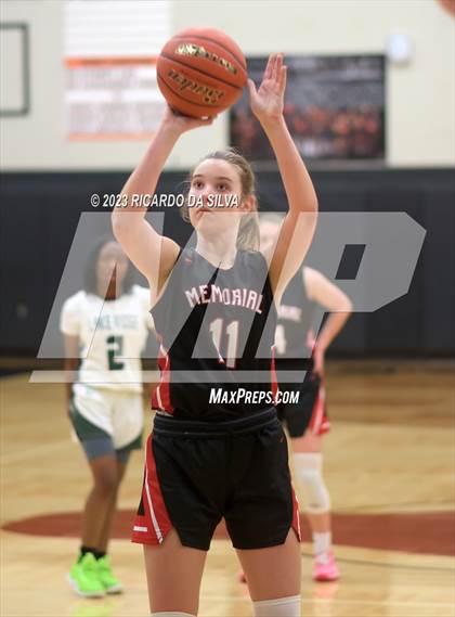 Thumbnail 2 in Memorial vs Lake Ridge (McDonald's Texas Invitational) photogallery.