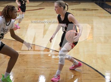 Thumbnail 3 in Memorial vs Lake Ridge (McDonald's Texas Invitational) photogallery.