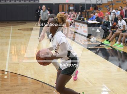 Thumbnail 1 in Memorial vs Lake Ridge (McDonald's Texas Invitational) photogallery.