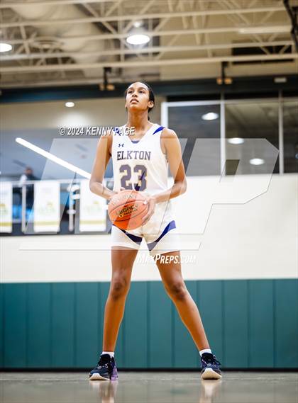 Thumbnail 1 in Greater Grace Christian Academy vs. Elkton photogallery.