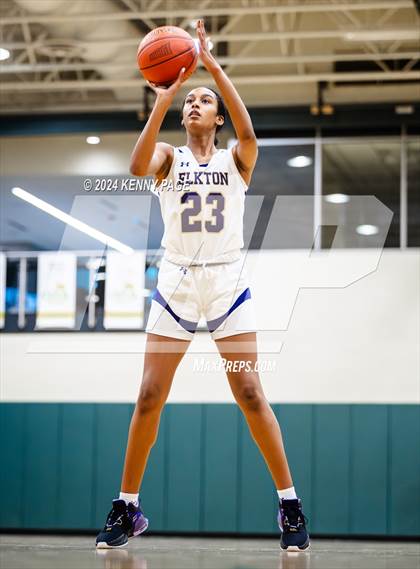 Thumbnail 2 in Greater Grace Christian Academy vs. Elkton photogallery.