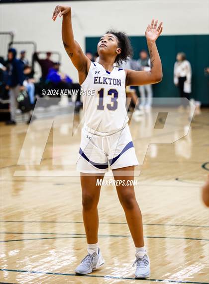 Thumbnail 3 in Greater Grace Christian Academy vs. Elkton photogallery.