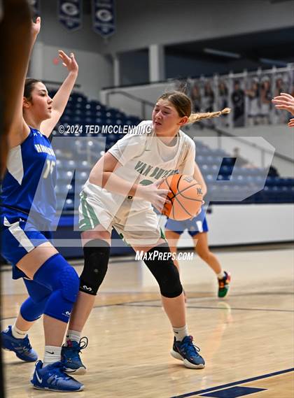 Thumbnail 2 in Van Buren vs Harrison photogallery.