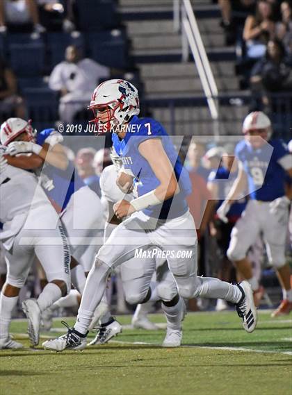 Thumbnail 2 in St. John Bosco vs. Liberty (Polynesian Classic) photogallery.