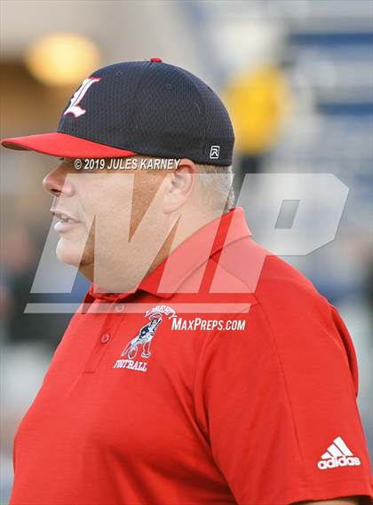Thumbnail 3 in St. John Bosco vs. Liberty (Polynesian Classic) photogallery.