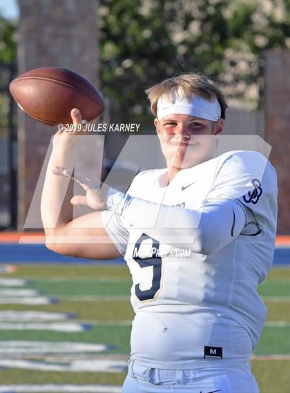 Thumbnail 2 in St. John Bosco vs. Liberty (Polynesian Classic) photogallery.