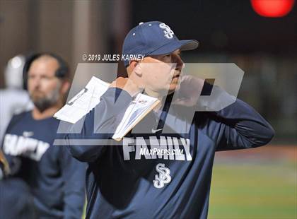Thumbnail 3 in St. John Bosco vs. Liberty (Polynesian Classic) photogallery.