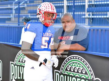 Thumbnail 3 in St. John Bosco vs. Liberty (Polynesian Classic) photogallery.