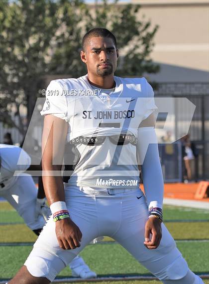 Thumbnail 1 in St. John Bosco vs. Liberty (Polynesian Classic) photogallery.