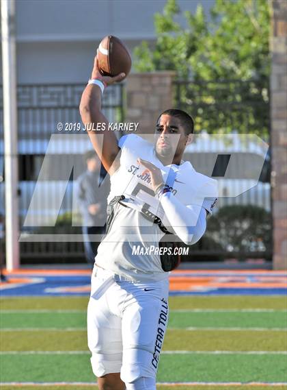 Thumbnail 1 in St. John Bosco vs. Liberty (Polynesian Classic) photogallery.