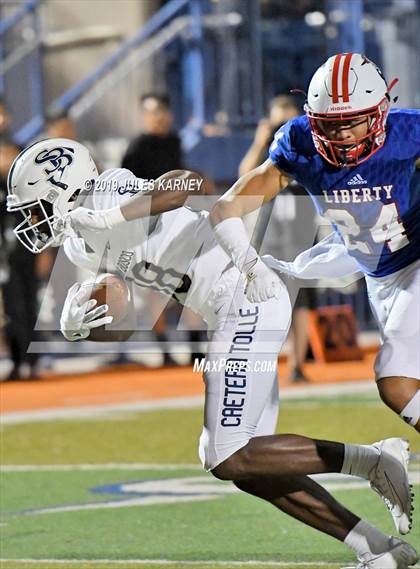 Thumbnail 2 in St. John Bosco vs. Liberty (Polynesian Classic) photogallery.