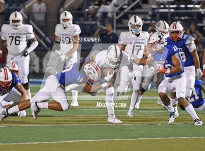 Thumbnail 3 in St. John Bosco vs. Liberty (Polynesian Classic) photogallery.