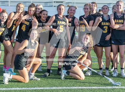 Thumbnail 3 in Green Mountain vs. Evergreen (CHSAA 4A Semifinal) photogallery.