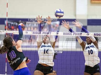 Thumbnail 3 in Fulshear @ Ridge Point photogallery.