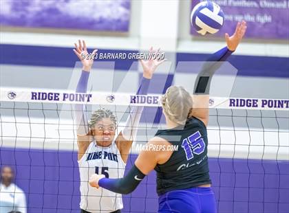 Thumbnail 2 in Fulshear @ Ridge Point photogallery.