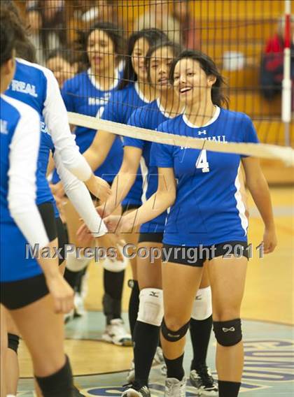 Thumbnail 3 in El Camino Real vs. Marshall photogallery.