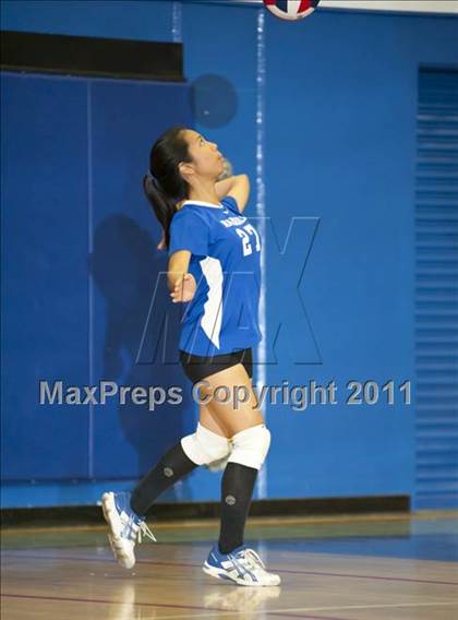 Thumbnail 2 in El Camino Real vs. Marshall photogallery.