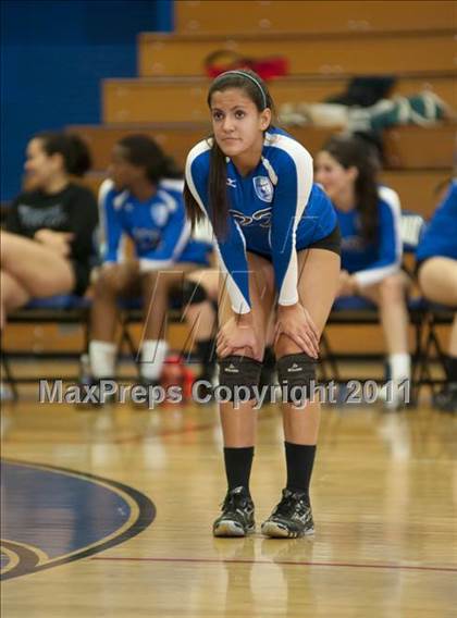 Thumbnail 3 in El Camino Real vs. Marshall photogallery.