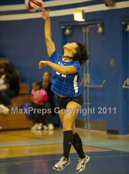 Thumbnail 1 in El Camino Real vs. Marshall photogallery.