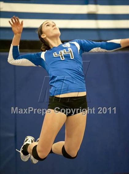 Thumbnail 3 in El Camino Real vs. Marshall photogallery.