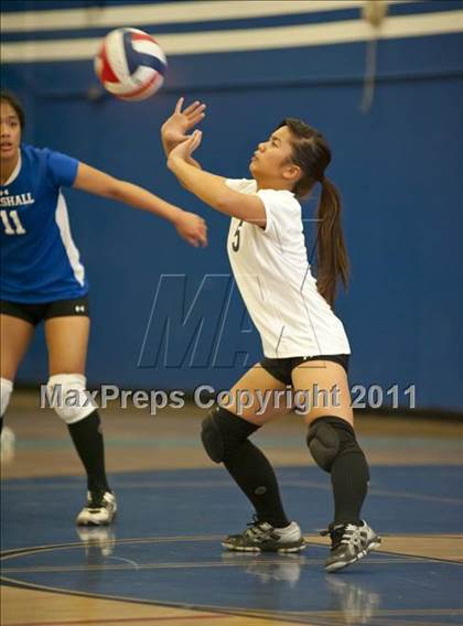 Thumbnail 1 in El Camino Real vs. Marshall photogallery.