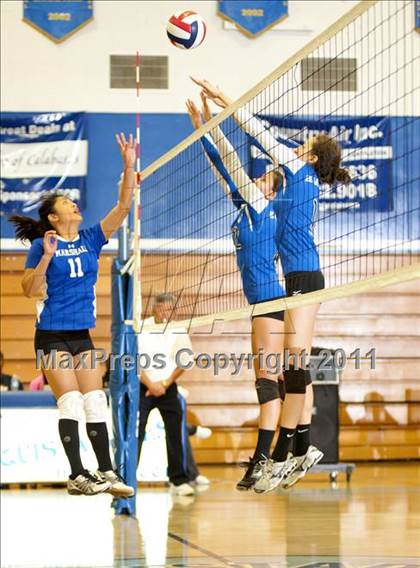 Thumbnail 2 in El Camino Real vs. Marshall photogallery.