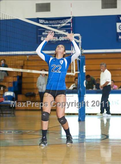 Thumbnail 3 in El Camino Real vs. Marshall photogallery.