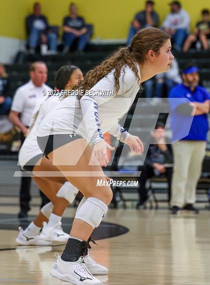 Thumbnail 1 in Lindsay vs. Wolfe City (UIL 2A Volleyball Area) photogallery.