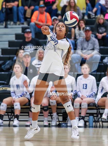 Thumbnail 2 in Lindsay vs. Wolfe City (UIL 2A Volleyball Area) photogallery.