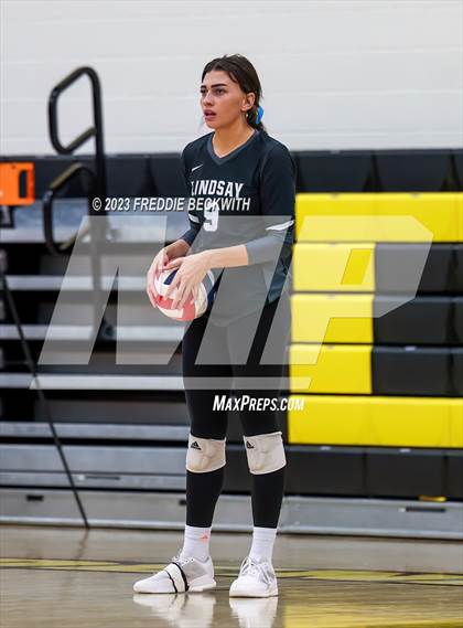 Thumbnail 2 in Lindsay vs. Wolfe City (UIL 2A Volleyball Area) photogallery.