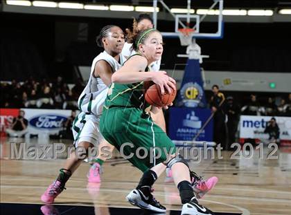 Thumbnail 2 in Long Beach Poly vs. Brea Olinda (CIF SS D1AA Semifinal) photogallery.