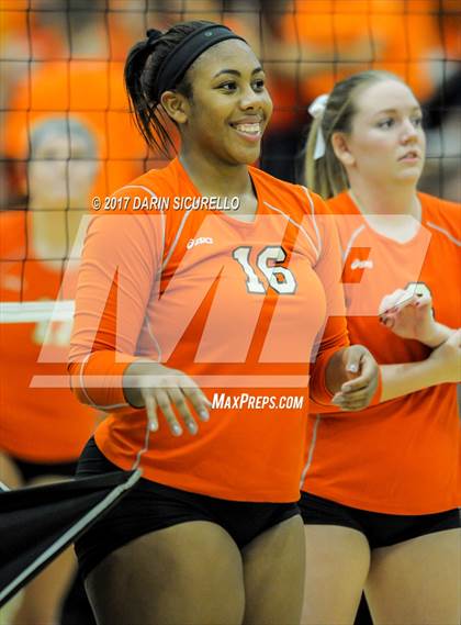 Thumbnail 3 in Corona del Sol vs. Mountain Pointe (AIA 6A Semifinal) photogallery.