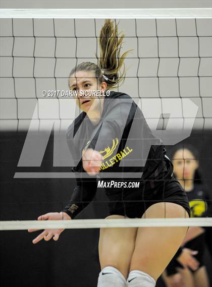 Thumbnail 2 in Corona del Sol vs. Mountain Pointe (AIA 6A Semifinal) photogallery.