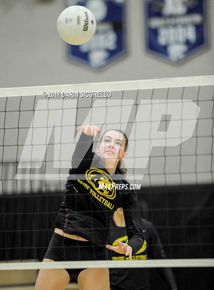 Thumbnail 3 in Corona del Sol vs. Mountain Pointe (AIA 6A Semifinal) photogallery.