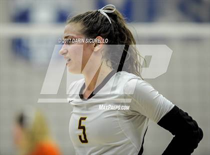 Thumbnail 2 in Corona del Sol vs. Mountain Pointe (AIA 6A Semifinal) photogallery.
