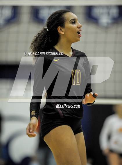 Thumbnail 2 in Corona del Sol vs. Mountain Pointe (AIA 6A Semifinal) photogallery.