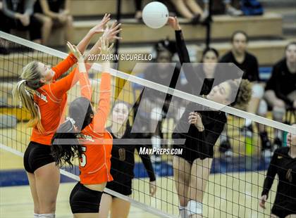 Thumbnail 1 in Corona del Sol vs. Mountain Pointe (AIA 6A Semifinal) photogallery.
