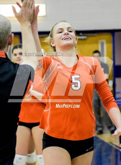Thumbnail 2 in Corona del Sol vs. Mountain Pointe (AIA 6A Semifinal) photogallery.