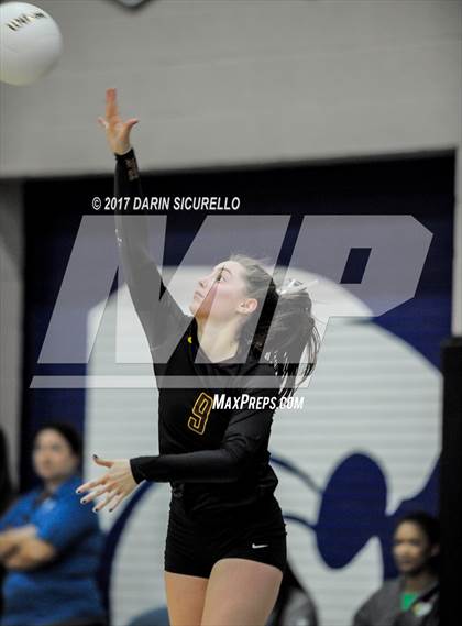 Thumbnail 3 in Corona del Sol vs. Mountain Pointe (AIA 6A Semifinal) photogallery.