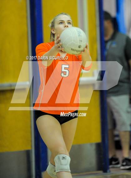 Thumbnail 3 in Corona del Sol vs. Mountain Pointe (AIA 6A Semifinal) photogallery.