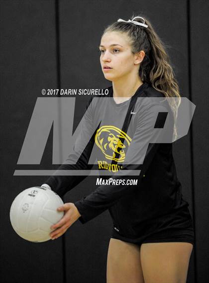 Thumbnail 2 in Corona del Sol vs. Mountain Pointe (AIA 6A Semifinal) photogallery.