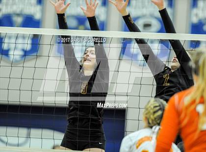 Thumbnail 1 in Corona del Sol vs. Mountain Pointe (AIA 6A Semifinal) photogallery.