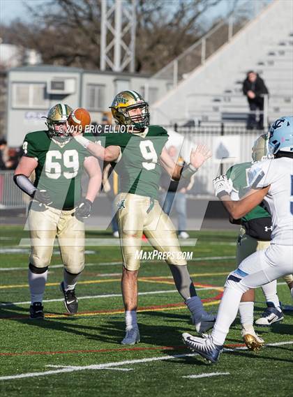 Thumbnail 3 in Central Valley vs. Wyoming Area (PIAA 3A Championship) photogallery.