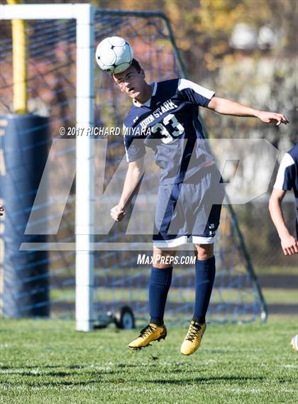 Thumbnail 1 in Stark vs. Bow photogallery.