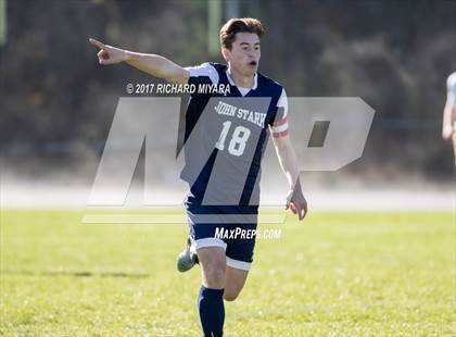 Thumbnail 2 in Stark vs. Bow photogallery.